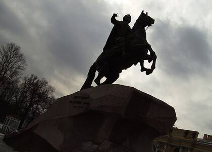 Севастопольские депутаты поздравили Санкт-Петербург с 320-летием